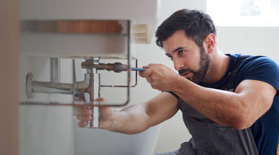 Professional sink repair services in La Motte, IA